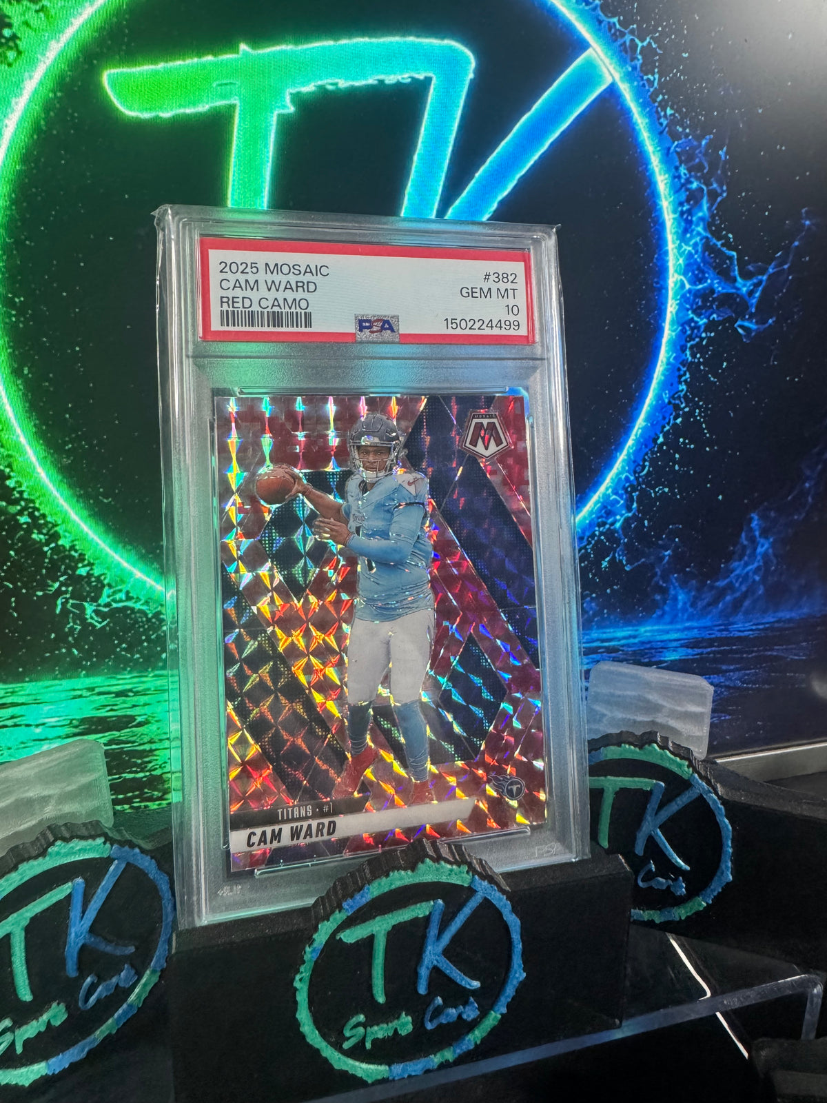 2025 Panini Mosaic Cam Ward Red Camo RC #382 PSA 10 GEM MINT – Titans
