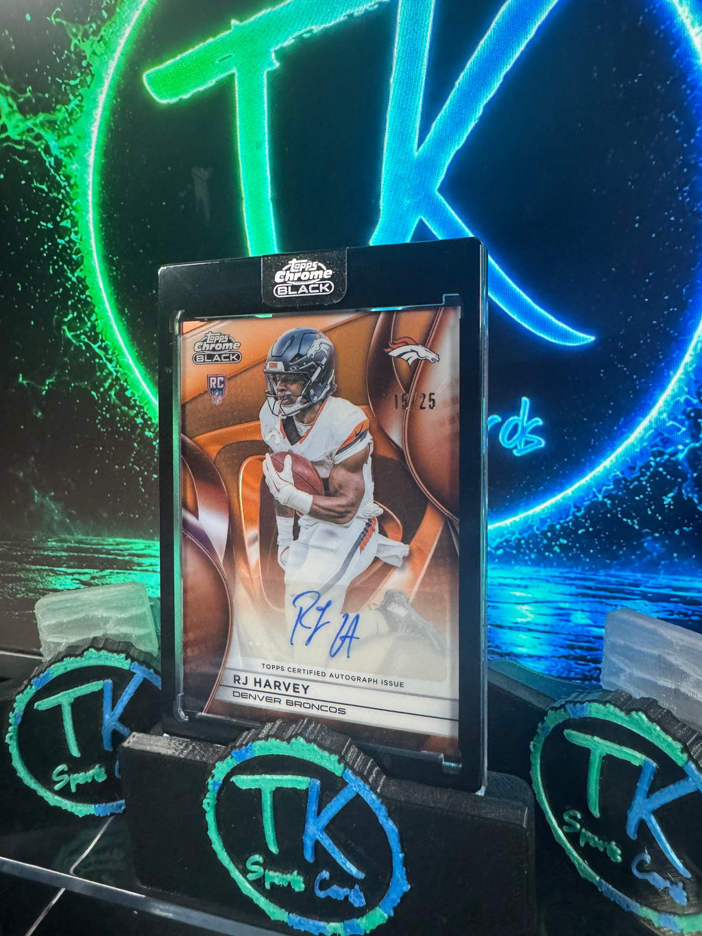 2025 Topps Chrome Black RJ Harvey Rookie Auto Orange /25 – Broncos RC
